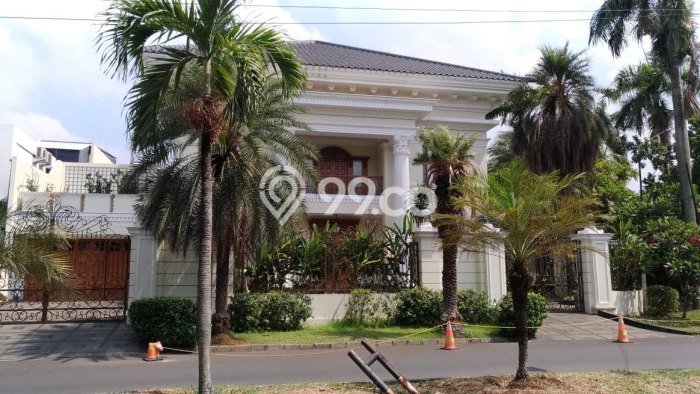 Rumah Luxury Modern Siap Huni di Pondok Indah Jakarta Selatan Rumah Luxury Modern Siap Huni di Pondok Indah Jakarta Selatan
