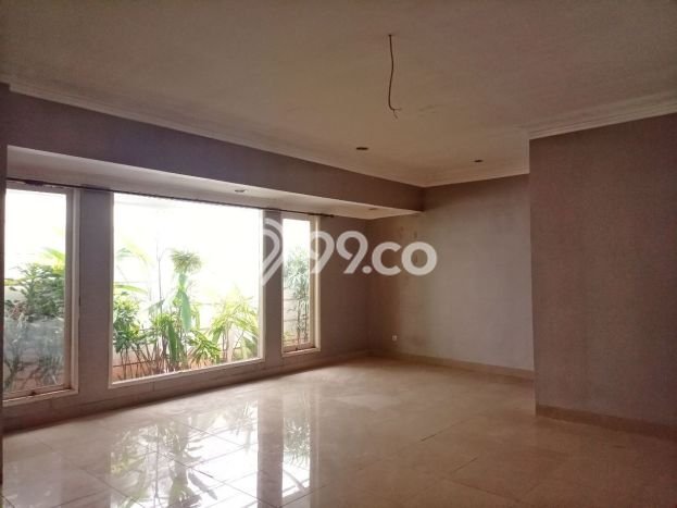Rumah area Menteng, Akses ke Stasiun, 9 KT, Luas 1040m2m² LB 1500m2m² Rumah area Menteng, Akses ke Stasiun, 9 KT, Luas 1040m2m² LB 1500m2m²