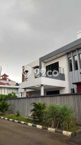 Rumah Minimalis di Permata Buana, Jakarta Barat, LT 275m² LB 400m² Rumah Minimalis di Permata Buana, Jakarta Barat, LT 275m² LB 400m²