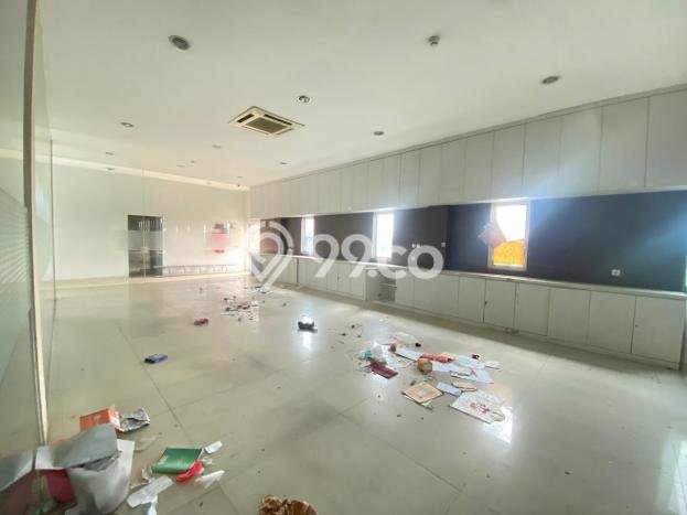 Untuk Dijual Kantor di Cipondoh Tangerang LT 3500m2 / LB 3200m2 Untuk Dijual Kantor di Cipondoh Tangerang LT 3500m2 / LB 3200m2