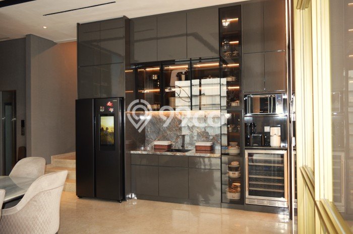 For Sale! Luxury House LT 300m2 Desain Modern di BSD City For Sale! Luxury House LT 300m2 Desain Modern di BSD City