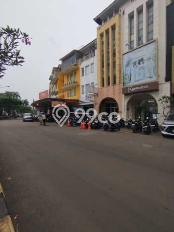 INVESTASI CERDAS! Ruko di Ciledug, Luas 300m2m², Akses Mainroad INVESTASI CERDAS! Ruko di Ciledug, Luas 300m2m², Akses Mainroad