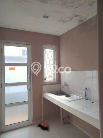 Lokasi strategis! Rumah siap pakai disewakan di Cikarang Selatan LB 242m2 Lokasi strategis! Rumah siap pakai disewakan di Cikarang Selatan LB 242m2