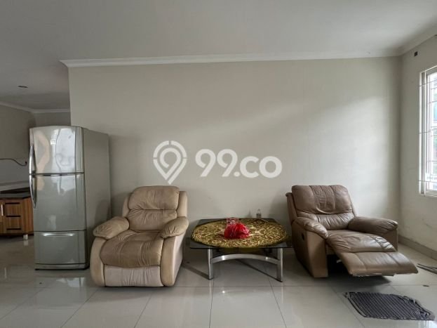 Dijual Rumah 4 Kamar Lokasi Ideal Bagus dan Strategis di Cikarang Selatan Dijual Rumah 4 Kamar Lokasi Ideal Bagus dan Strategis di Cikarang Selatan