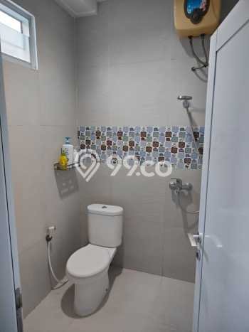 Rumah Strategis Modern Lb 135m2 di Cikarang Selatan, Bekasi Rumah Strategis Modern Lb 135m2 di Cikarang Selatan, Bekasi