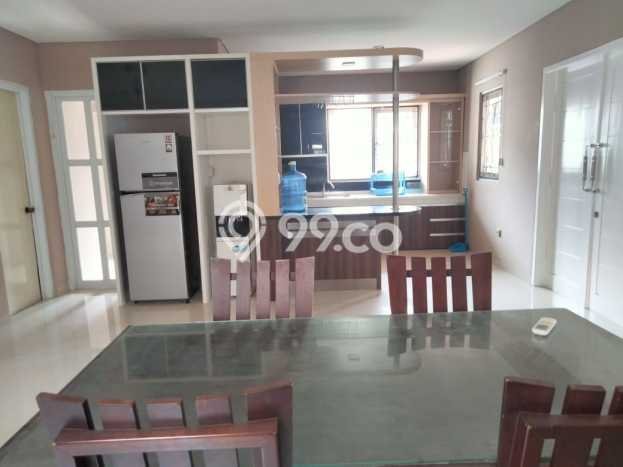 Lokasi strategis! Rumah siap pakai disewakan di Cikarang Selatan LB 242m2 Lokasi strategis! Rumah siap pakai disewakan di Cikarang Selatan LB 242m2