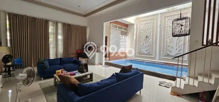 Hot Offer Hunian Mewah Ideal dan Luas di Mulyorejo, Surabaya Hot Offer Hunian Mewah Ideal dan Luas di Mulyorejo, Surabaya