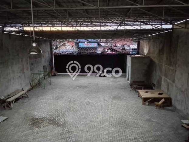 Ruko Paling Dicari LB 466m2 Dijual di Jambangan Ruko Paling Dicari LB 466m2 Dijual di Jambangan