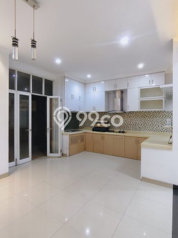 Jarang Ada! Rumah Kontrakan 4 Kamar Nyaman Siap Huni Duta Garden Jarang Ada! Rumah Kontrakan 4 Kamar Nyaman Siap Huni Duta Garden