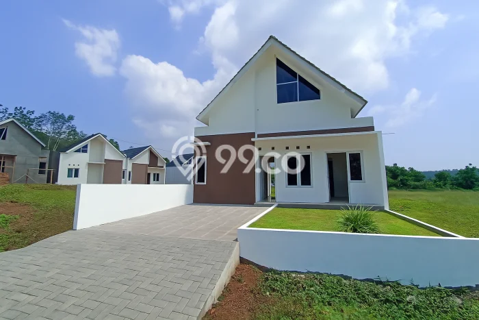 Rumah Modern di Ngaliyan, Semarang, Luas 120m2m² Bangunan 45m2m² Rumah Modern di Ngaliyan, Semarang, Luas 120m2m² Bangunan 45m2m²