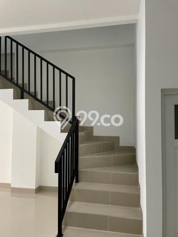 Untuk Dijual! Ruko di BSD Kencana Loka Tangerang LT 125m2 / LB 197m2 Kawasan Bisnis Untuk Dijual! Ruko di BSD Kencana Loka Tangerang LT 125m2 / LB 197m2 Kawasan Bisnis
