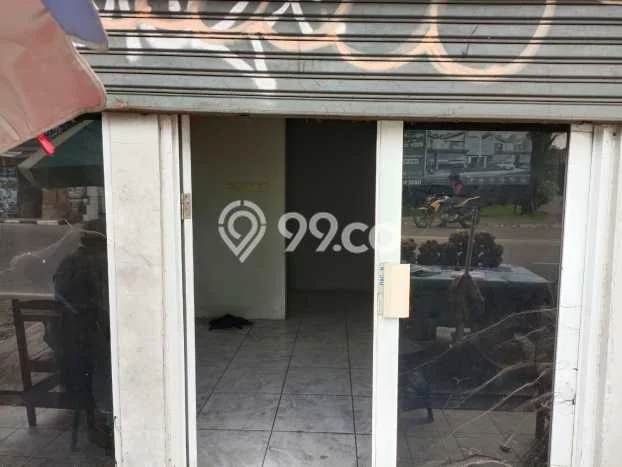 LOKASI STRATEGIS! Ruko For Rent di Pamulang, Luas 46m², Kawasan Bisnis LOKASI STRATEGIS! Ruko For Rent di Pamulang, Luas 46m², Kawasan Bisnis