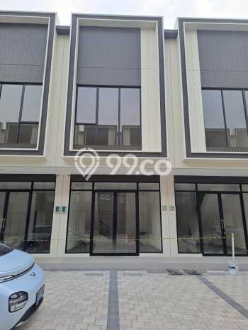 Ruko Area Premium di , Luas 90m2m², Disewakan Ruko Area Premium di , Luas 90m2m², Disewakan