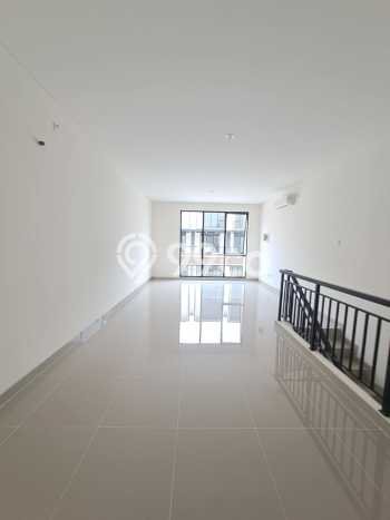 Ruko Area Premium di , Luas 90m2m², Disewakan Ruko Area Premium di , Luas 90m2m², Disewakan