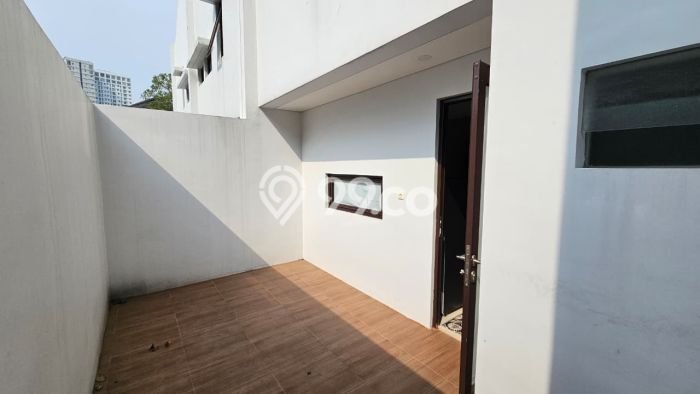 Jual Rumah Minimalis Bagus Punya 2 KT di BSD Tangerang Selatan SHM Jual Rumah Minimalis Bagus Punya 2 KT di BSD Tangerang Selatan SHM