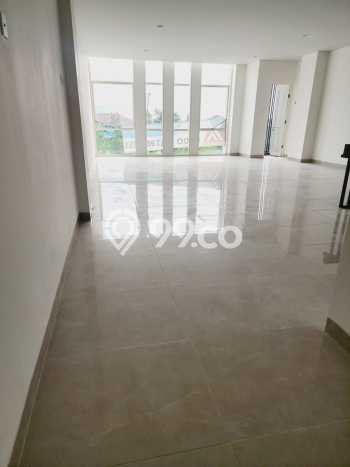Ruko untuk disewa di BSD punya LT 48m2 & LB 122m2 harga sewa kompetitif Ruko untuk disewa di BSD punya LT 48m2 & LB 122m2 harga sewa kompetitif