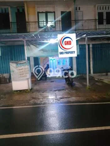 Ruko paling strategis disewakan di Pamulang Tangerang Selatan Ruko paling strategis disewakan di Pamulang Tangerang Selatan