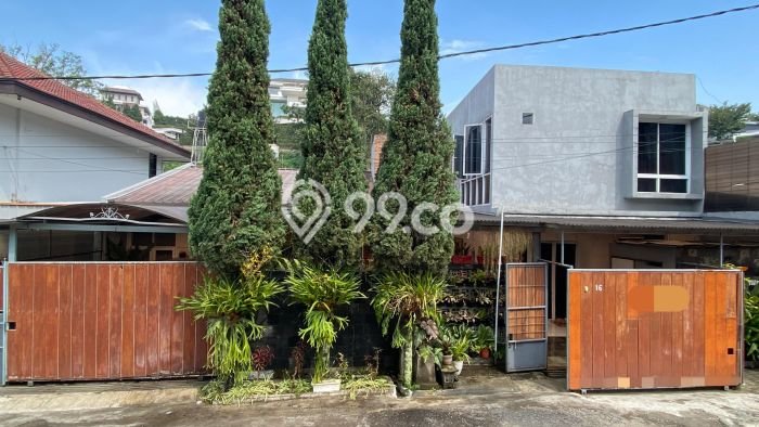 FOR SALE! Vila Kawasan Bandung Kota, Area 371m², Posisi Strategis FOR SALE! Vila Kawasan Bandung Kota, Area 371m², Posisi Strategis