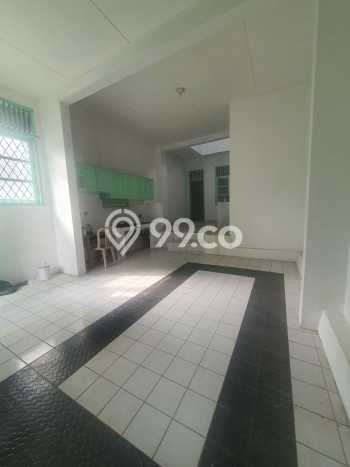 Disewakan! Rumah 4 Kamar Tidur &
1 Kamar Mandi di BSD Griya Loka, Tangerang Disewakan! Rumah 4 Kamar Tidur &
1 Kamar Mandi di BSD Griya Loka, Tangerang