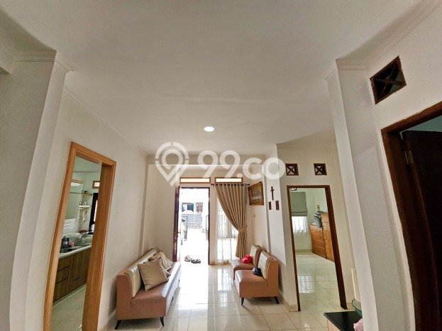 Jual Rumah Favorit Siap Huni LB 200m2 di Pamulang, Tangerang Selatan Jual Rumah Favorit Siap Huni LB 200m2 di Pamulang, Tangerang Selatan