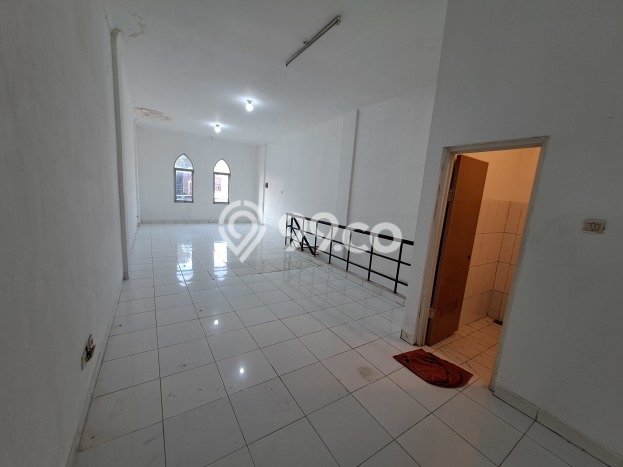 Disewakan Ruko di Pusat Kota Tangerang Selatan Ramai Strategis Disewakan Ruko di Pusat Kota Tangerang Selatan Ramai Strategis
