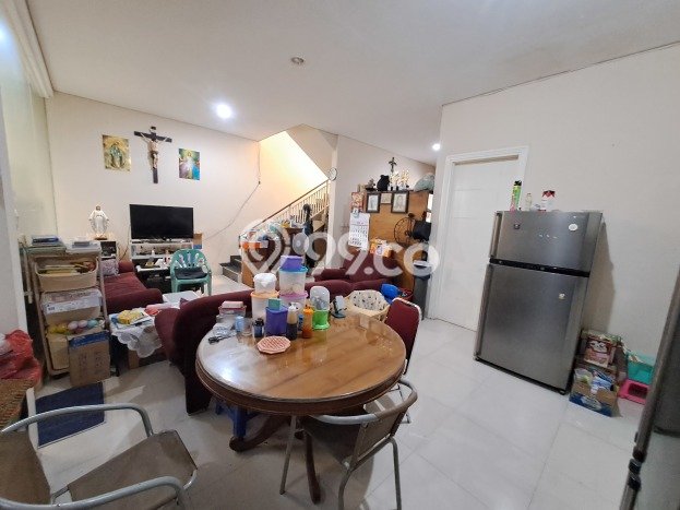 Hunian Cantik Minimalis Lb 150m2 di Serpong Utara, Tangerang Selatan Hunian Cantik Minimalis Lb 150m2 di Serpong Utara, Tangerang Selatan