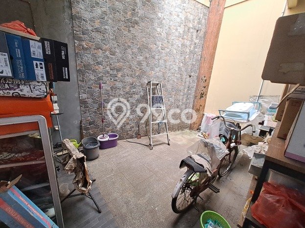 Hunian Cantik Minimalis Lb 150m2 di Serpong Utara, Tangerang Selatan Hunian Cantik Minimalis Lb 150m2 di Serpong Utara, Tangerang Selatan