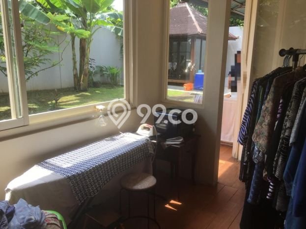 Hunian Mewah Siap Huni LT 480m2 di Serpong, Tangerang Selatan Hunian Mewah Siap Huni LT 480m2 di Serpong, Tangerang Selatan