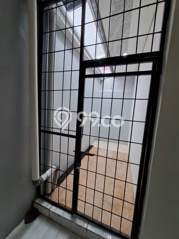Jual Rumah Strategis Bagus Punya 3 KT di Serpong Utara Tangerang Selatan SHM Jual Rumah Strategis Bagus Punya 3 KT di Serpong Utara Tangerang Selatan SHM