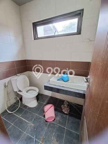 Jual Rumah Bagus Siap Huni LB 105m2 di Serpong Utara, Tangerang Selatan Jual Rumah Bagus Siap Huni LB 105m2 di Serpong Utara, Tangerang Selatan