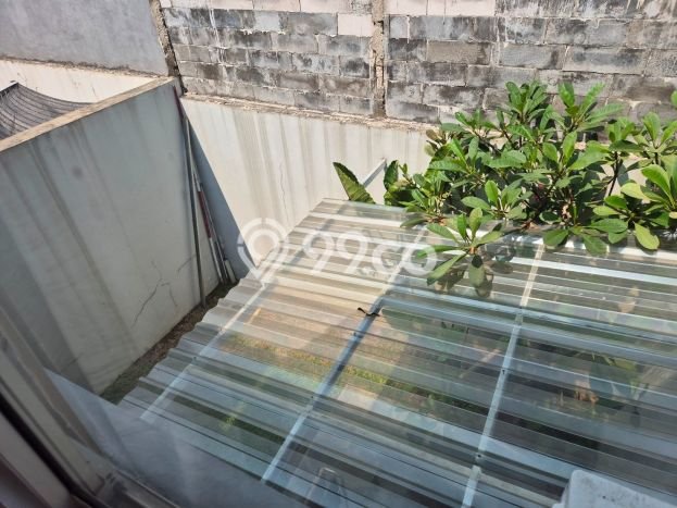 Rumah Modern Minimalis 3 KT Siap Huni di Serpong Utara Rumah Modern Minimalis 3 KT Siap Huni di Serpong Utara