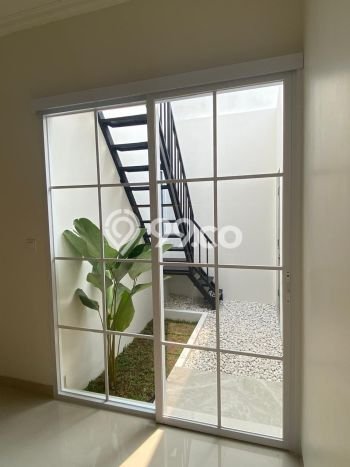 Jual Rumah Strategis Bagus Punya 3 KT di Serpong Tangerang Selatan - Jual Rumah Strategis Bagus Punya 3 KT di Serpong Tangerang Selatan -