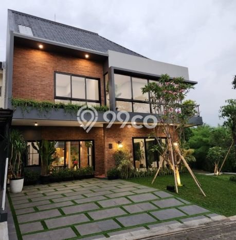 For Sale Rumah Mewah Exclusive di Serpong, Tangerang Selatan For Sale Rumah Mewah Exclusive di Serpong, Tangerang Selatan