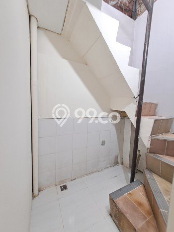 Jual Rumah Strategis Bagus Punya 3 KT di Serpong Utara Tangerang Selatan SHM Jual Rumah Strategis Bagus Punya 3 KT di Serpong Utara Tangerang Selatan SHM