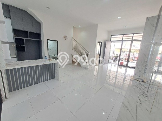 Rumah sewa siap huni 4 KT di Villa Melati Mas, Tangerang Selatan Rumah sewa siap huni 4 KT di Villa Melati Mas, Tangerang Selatan