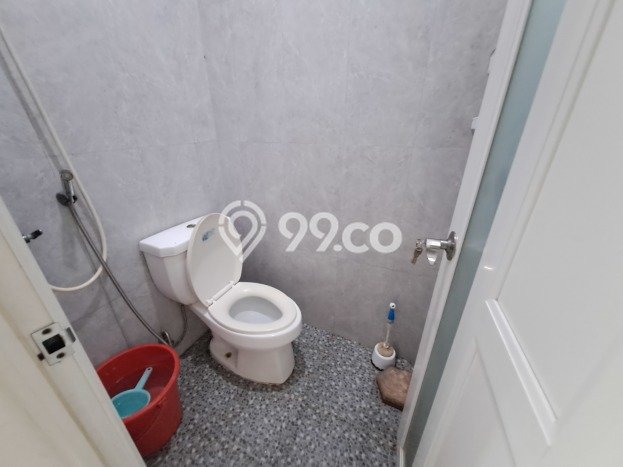 Jual Rumah Bagus Siap Huni LB 125m2 di Serpong Utara, Tangerang Selatan Jual Rumah Bagus Siap Huni LB 125m2 di Serpong Utara, Tangerang Selatan