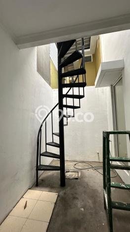 Rumah Luxury Modern Tanpa Renovasi di Gading Serpong Tangerang Rumah Luxury Modern Tanpa Renovasi di Gading Serpong Tangerang