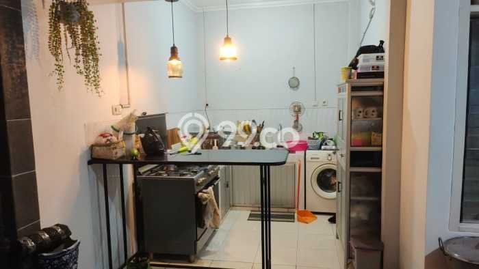 Hunian Nyaman Asri 3 KT Siap Pakai di Serpong Villa Melati Mas Tangerang Selatan Hunian Nyaman Asri 3 KT Siap Pakai di Serpong Villa Melati Mas Tangerang Selatan