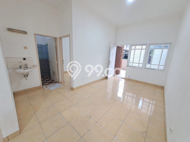 Hunian Cantik Modern Lb 100m2 di Serpong Utara, Tangerang Selatan Hunian Cantik Modern Lb 100m2 di Serpong Utara, Tangerang Selatan