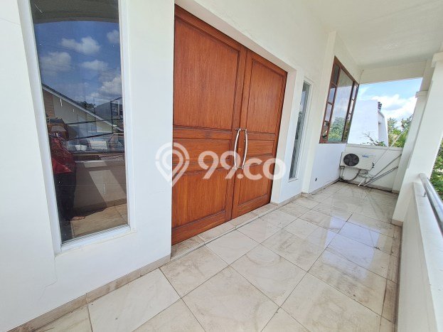 Dijual Rumah Mewah Exclusive di Serpong Utara, Tangerang Selatan Dijual Rumah Mewah Exclusive di Serpong Utara, Tangerang Selatan