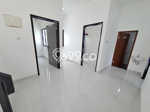 For Sale Hunian Rumah Terawat 4 KT di Serpong Villa Melati Mas, Tangerang Selatan For Sale Hunian Rumah Terawat 4 KT di Serpong Villa Melati Mas, Tangerang Selatan