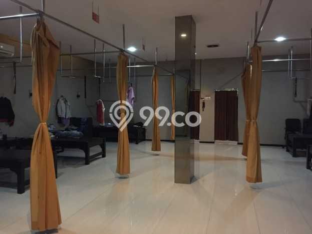 Unit Ruko Dijual di Surabaya LT 140m2 & LB 600m2 Unit Ruko Dijual di Surabaya LT 140m2 & LB 600m2