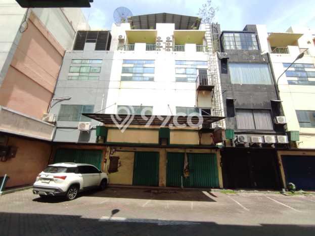 Unit Ruko Dijual di Surabaya LT 140m2 & LB 600m2 Unit Ruko Dijual di Surabaya LT 140m2 & LB 600m2