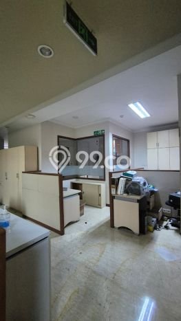 Kantor Bagus Dijual LB 250m2 Lokasi Strategis Jakarta Selatan Area Cocok untuk Bisnis Kantor Bagus Dijual LB 250m2 Lokasi Strategis Jakarta Selatan Area Cocok untuk Bisnis