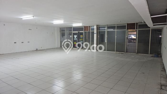Ruko Disewakan di Ujungberung, Luas 300m², Area Bisnis, Siap Operasi Ruko Disewakan di Ujungberung, Luas 300m², Area Bisnis, Siap Operasi