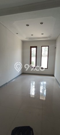 Rumah Modern 5 KT di Taman Holis Indah Bandung Unfurnished Rumah Modern 5 KT di Taman Holis Indah Bandung Unfurnished
