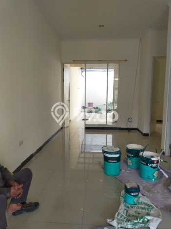 Rumah Sewa Bandung LT 114m2 LB 100m2 Kawasan Taman Kopo Indah Rumah Sewa Bandung LT 114m2 LB 100m2 Kawasan Taman Kopo Indah