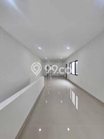 Rumah Elit Modern Siap Huni di BSD Giri Loka Tangerang Rumah Elit Modern Siap Huni di BSD Giri Loka Tangerang