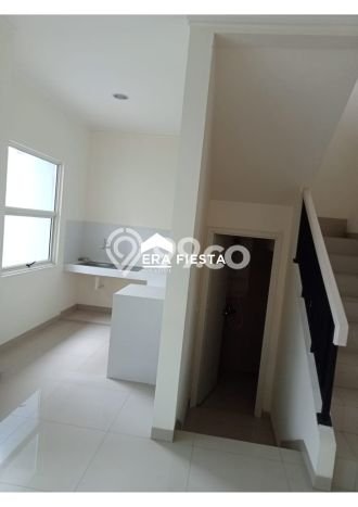 Rumah Minimalis 3 KT LT 102m2 di Suvarna Sutera Rumah Minimalis 3 KT LT 102m2 di Suvarna Sutera