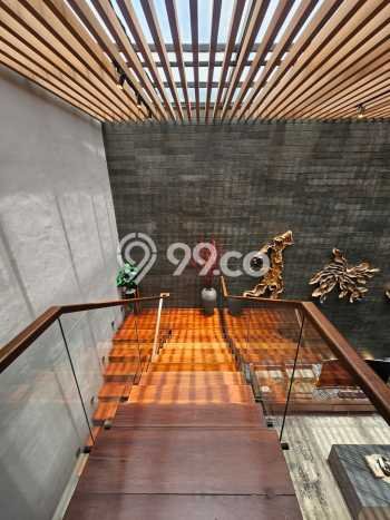 For Sale! Luxury House LT 200m2 Desain Modern di Alam Sutera For Sale! Luxury House LT 200m2 Desain Modern di Alam Sutera